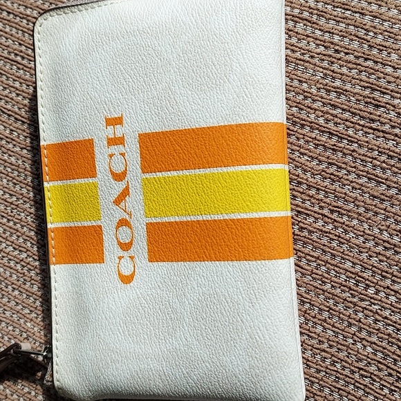Coach Varsity wristlet, NWT - Picture 4 of 12